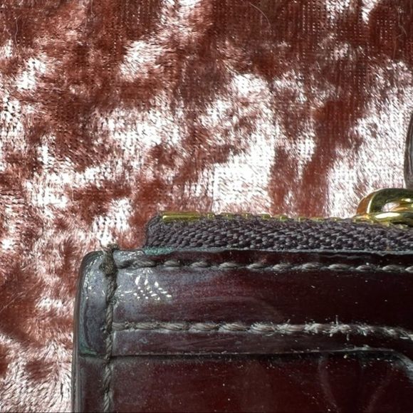 Louis Vuitton Key Cles Pouch Vernis - Picture 10 of 10